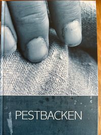 Pestbacken; Bodil Persson, Bengt Jacobsson, Caroline Arcini; 2006